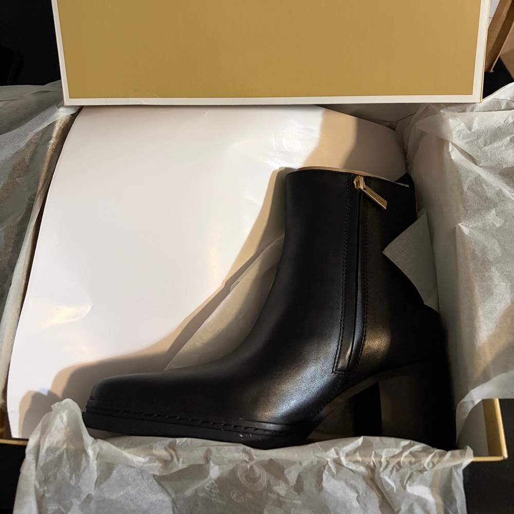 Michael Kors Lex Bootie leather boots